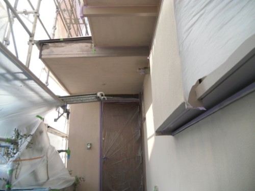 横浜市磯子区：モルタル外壁下塗り後3