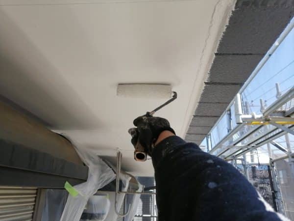 横浜市鶴見区、工場のシャッター塗装