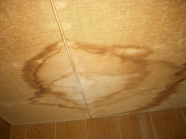 雨漏りを引き起こす可能性！？手抜き工事について