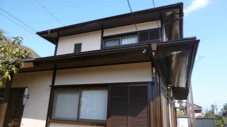 木部と鉄部が多い外壁塗装の完成